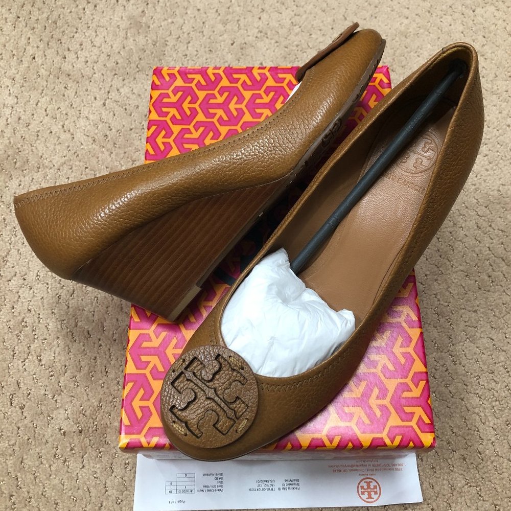 Tory Burch leather Sally wedges size 11 Brand New In Box